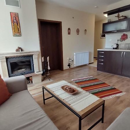 Family Apartment "Cosy Nature" Szmoljan Kültér fotó
