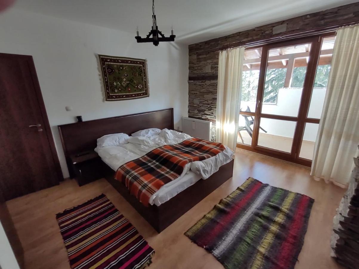 Family Apartment "Cosy Nature" Szmoljan Kültér fotó